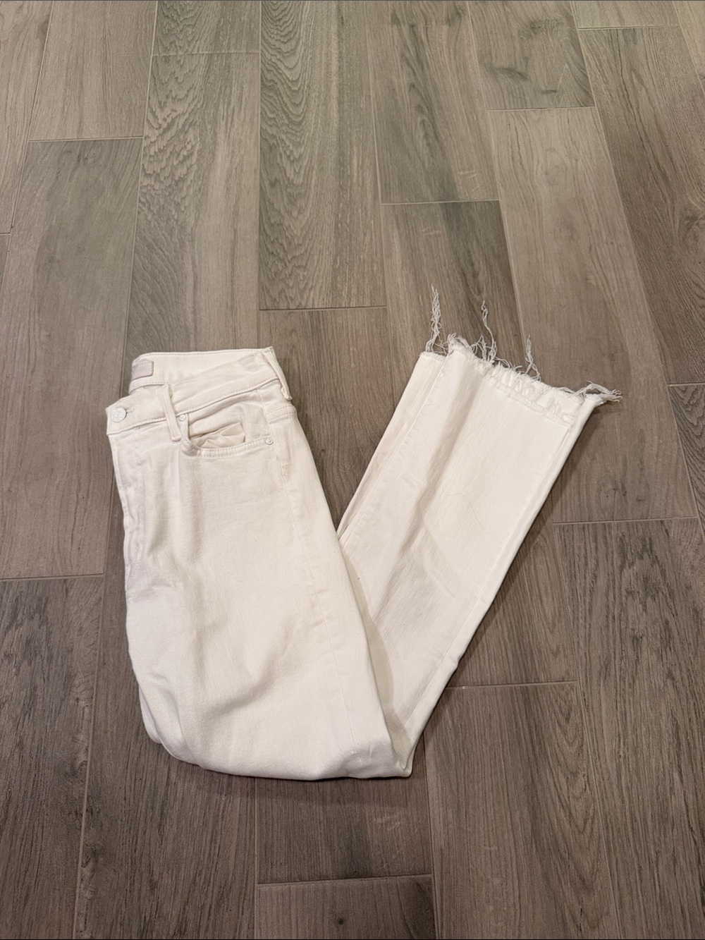 Mother Women’s White Frayed Hem Jeans Size 27
